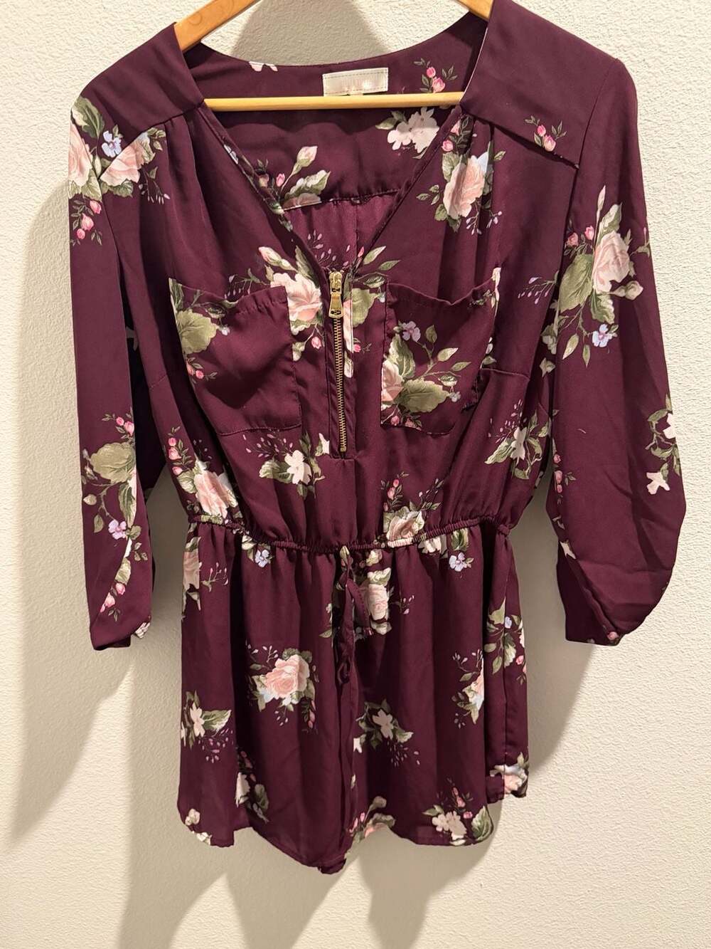 Lush Burgundy‎ Floral Half Zip Romper 3/4 Sleeve Elastic Waist Wine XS